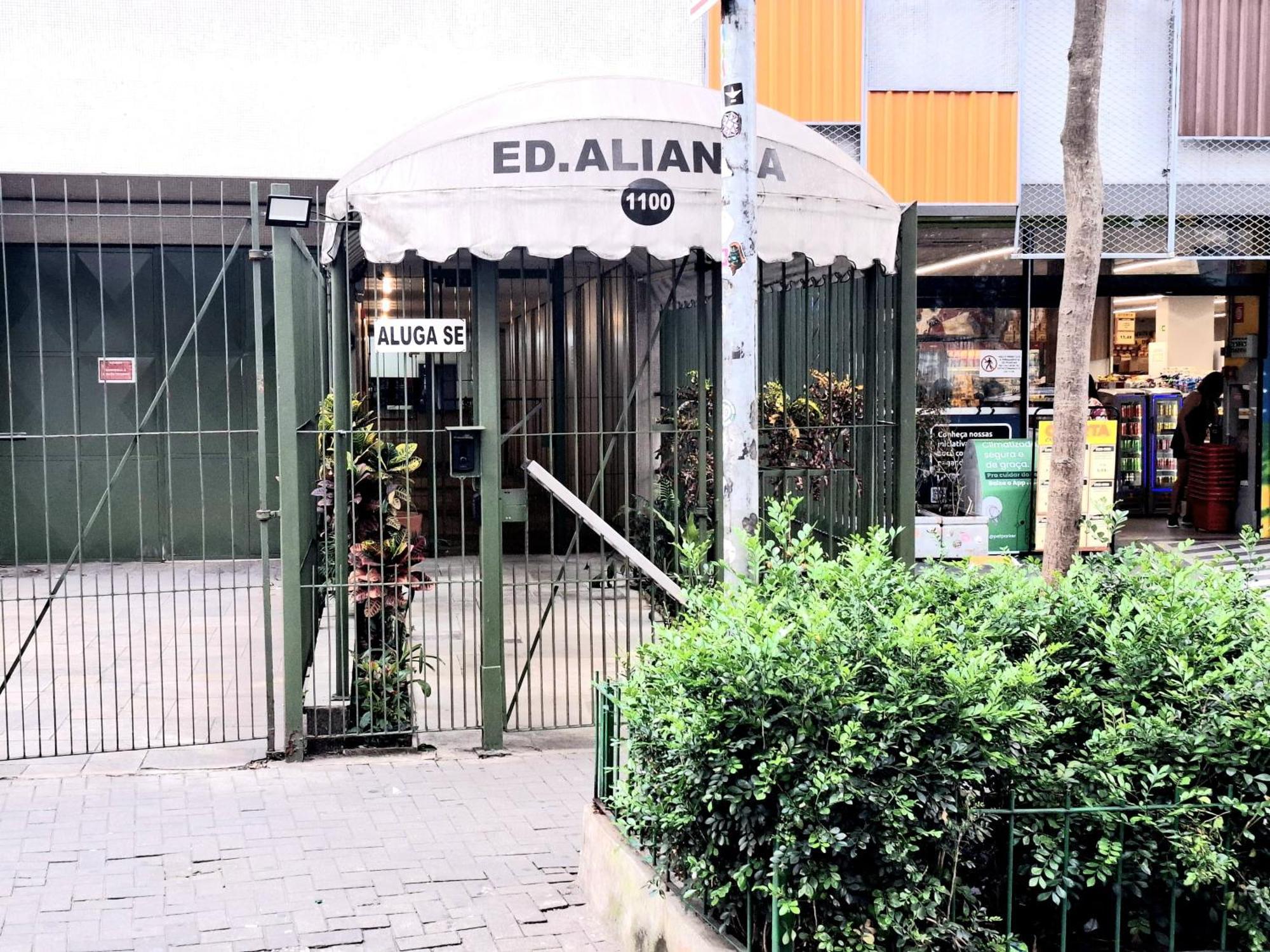 Ap 601 - A Poucos Passos Da Avenida Paulista! Apartamento São Paulo